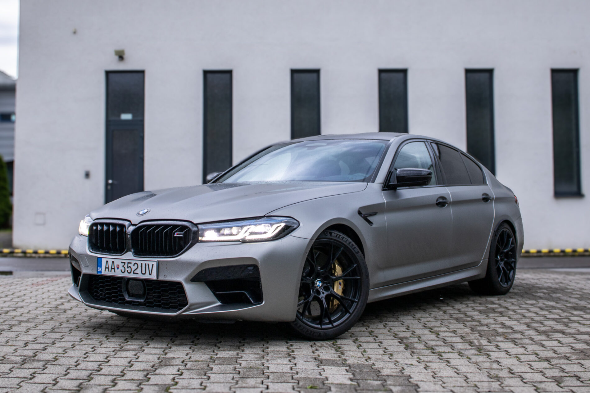 BMW M5 Competition 460kW / AJ NA SPLÁTKY / PROTIÚČET