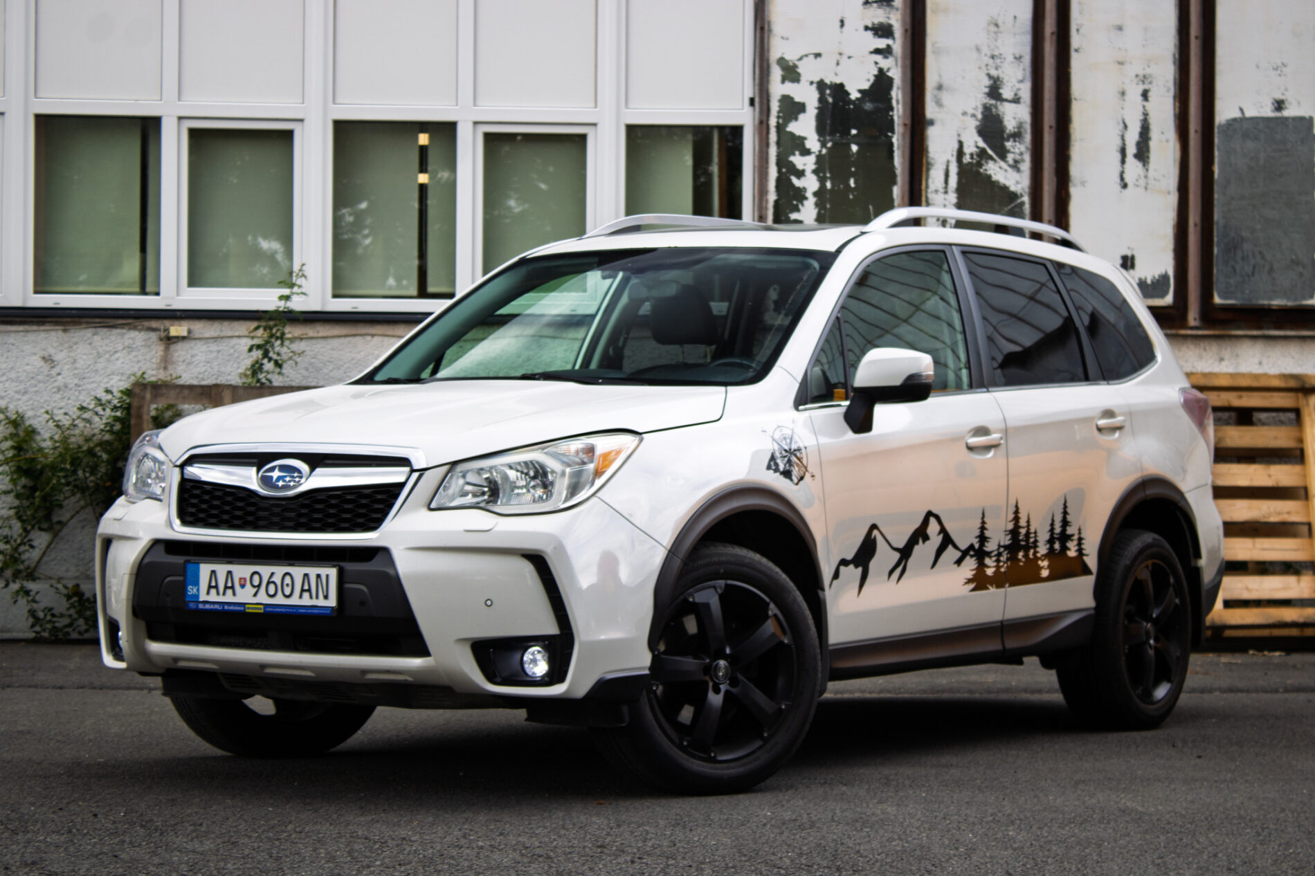 Subaru Forester 2.0i XT CVT Sport NAVI 177kW / NA SPLÁTKY / NA PROTIÚČET
