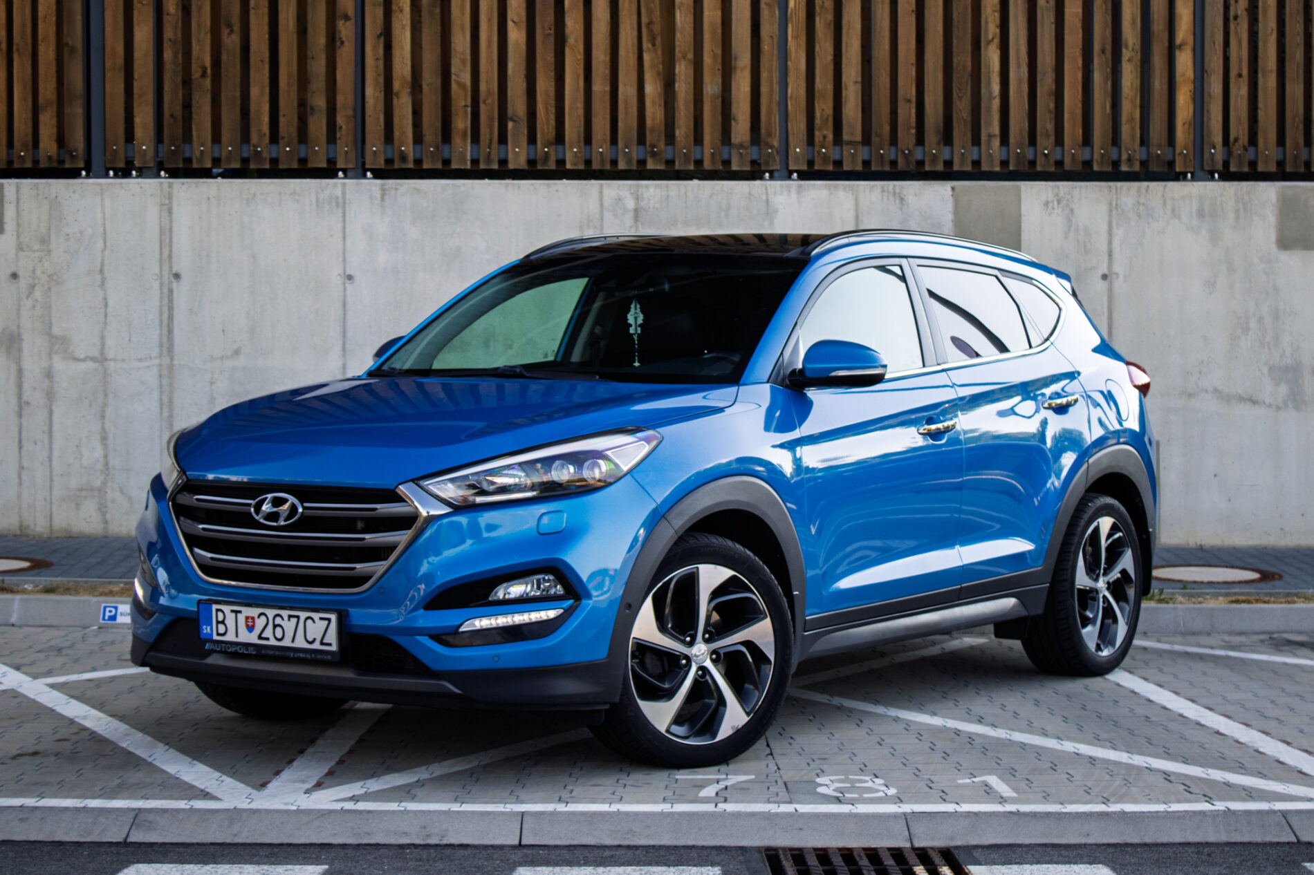 Hyundai Tucson 2.0 CRDi HP Premium 4×4 AT6 / NA SPLÁTKY / NA PROTIÚČET
