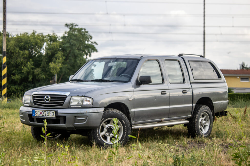 Mazda B2500 FK 2006 MT/5 80kW / AJ NA SPLÁTKY / PROTIÚČET
