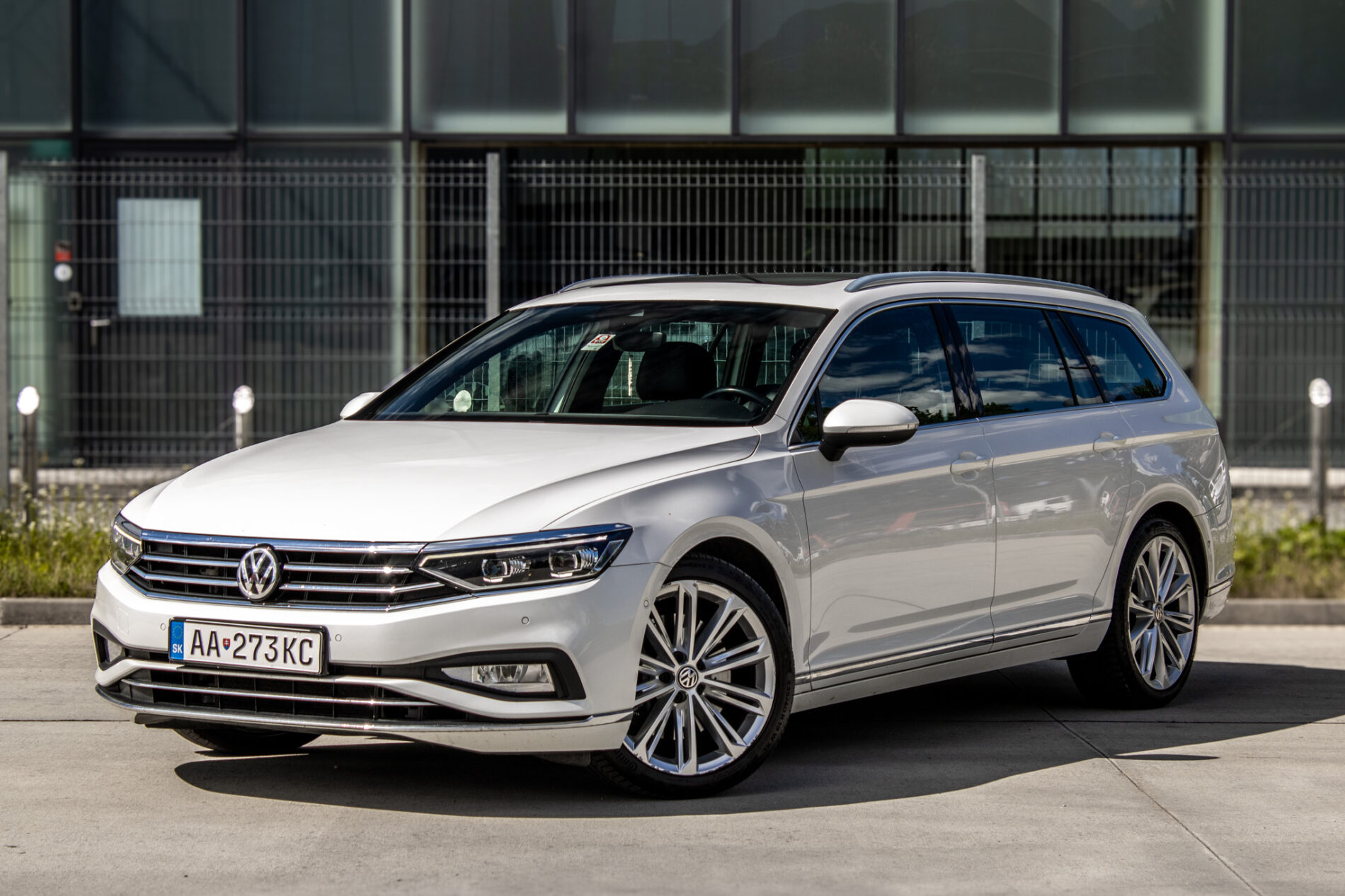 Volkswagen Passat Variant Elegance GT 200kW / AJ NA SPLÁTKY / PROTIÚČET