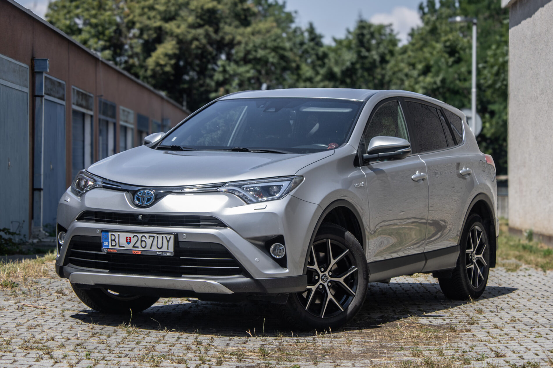 Toyota RAV4 AWD 114kW CVT/1 / AJ NA SPLÁTKY / PROTIÚČET