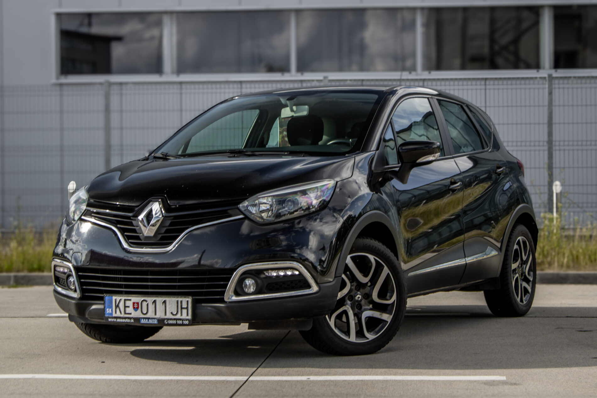 Renault Captur 1.2 TCe 88kW AT/6 / AJ NA SPLÁTKY / PROTIÚČET