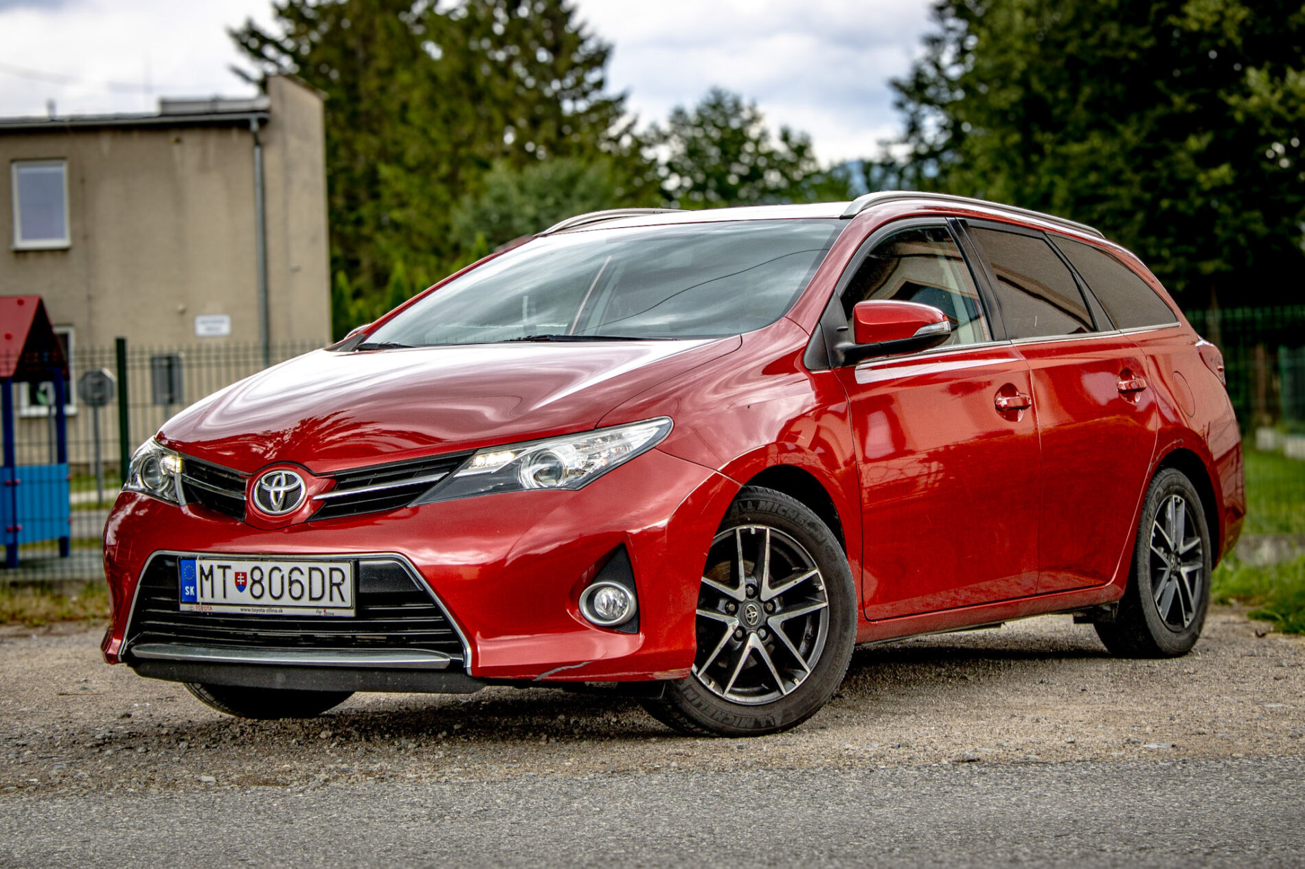 Toyota Auris TS 1.6 MT/6 2014 / AJ NA SPLÁTKY / PROTIÚČET