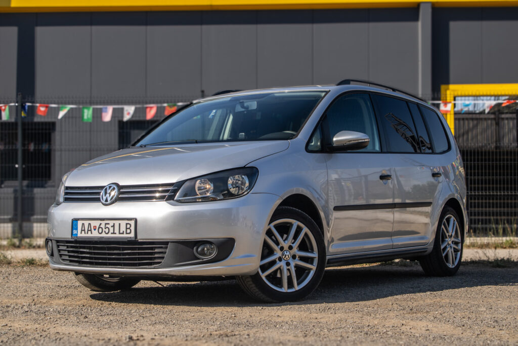 Volkswagen Touran TDI AT/7 77kW / AJ NA SPLÁTKY / PROTIÚČET