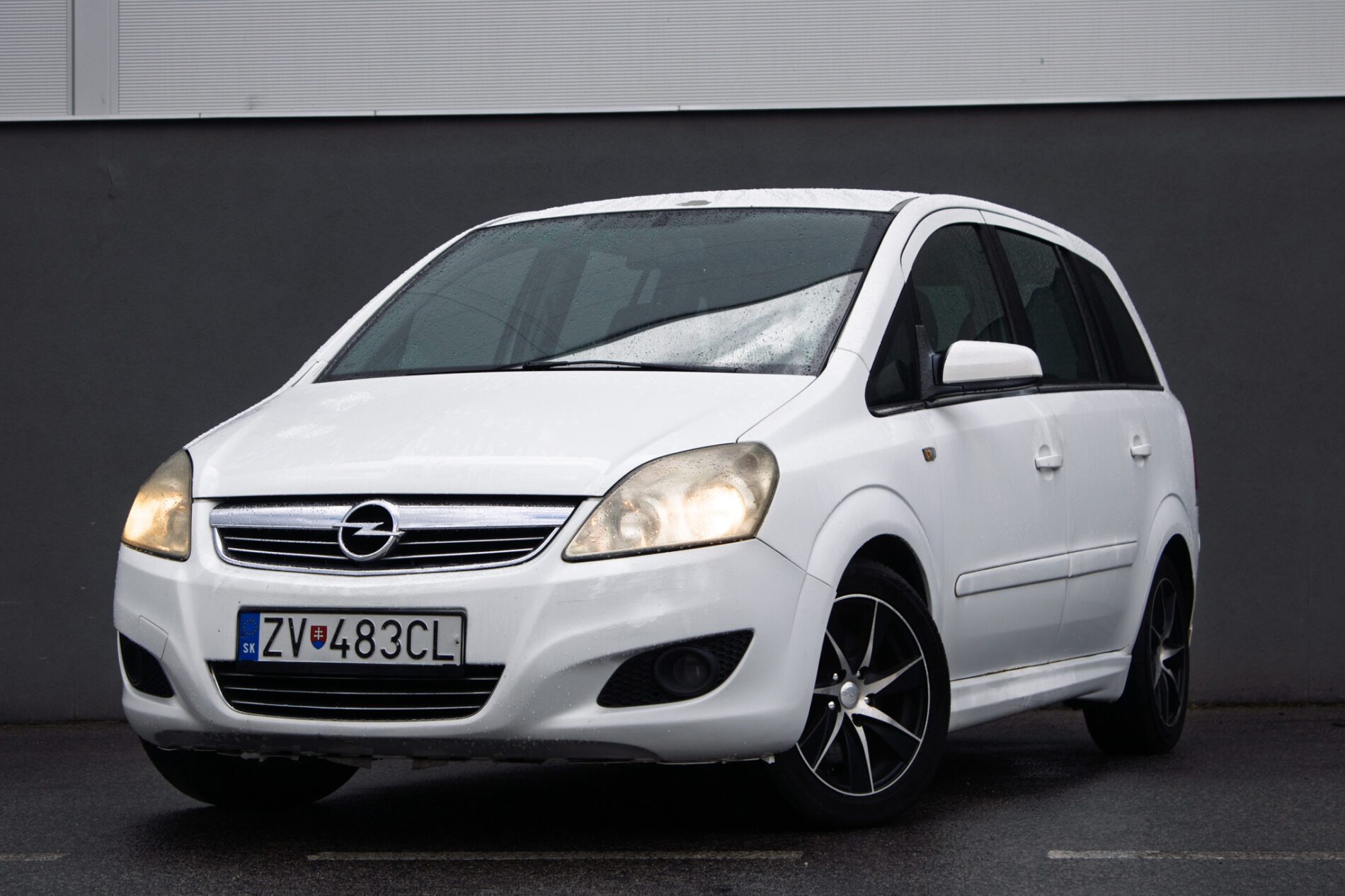 Opel Zafira 1.9 DTH 110kW MT6 / NA SPLÁTKY / NA PROTIÚČET