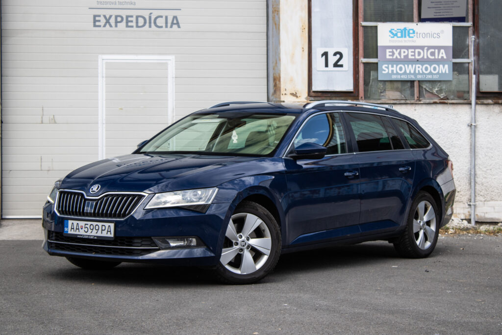 Škoda Superb Combi 1.6 TDI, 88kW (2017) / AJ NA SPLÁTKY / PROTIÚČET /