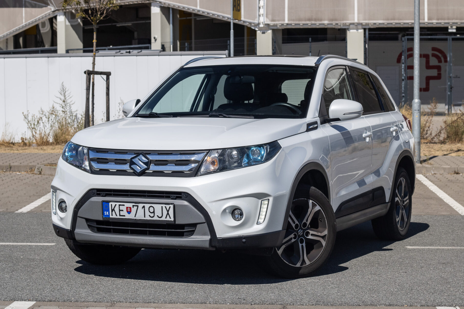 Suzuki Vitara 1.6 VVT Elegance+ 4×4, 88kW (2015) / AJ NA SPLÁTKY / PROTIÚČET /
