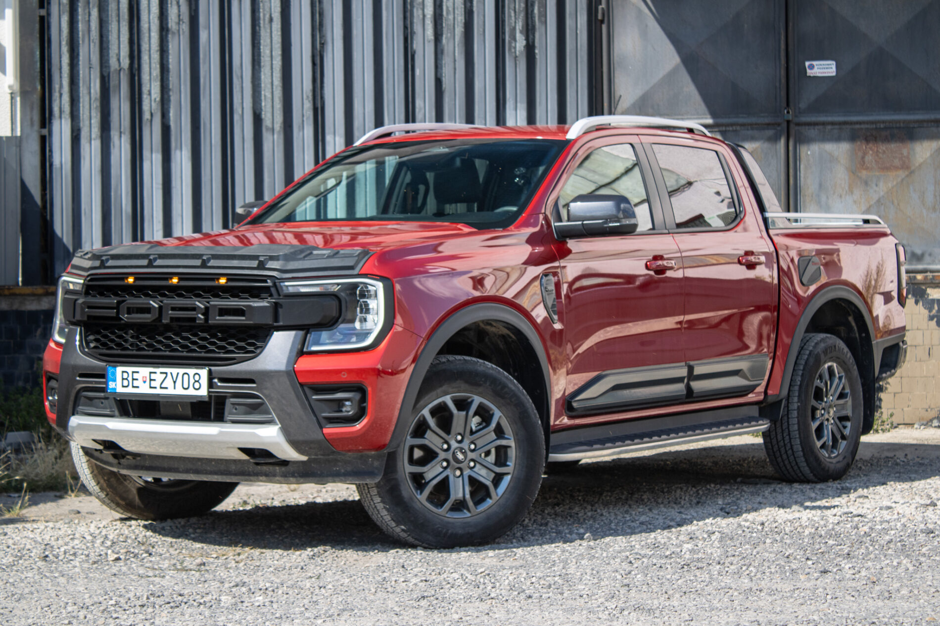 Ford Ranger 2.0 TDCi EcoBlue BiTurbo e-4WD DoubleCab A/T WildTrak / AJ NA SPLÁTKY / PROTIÚČET /