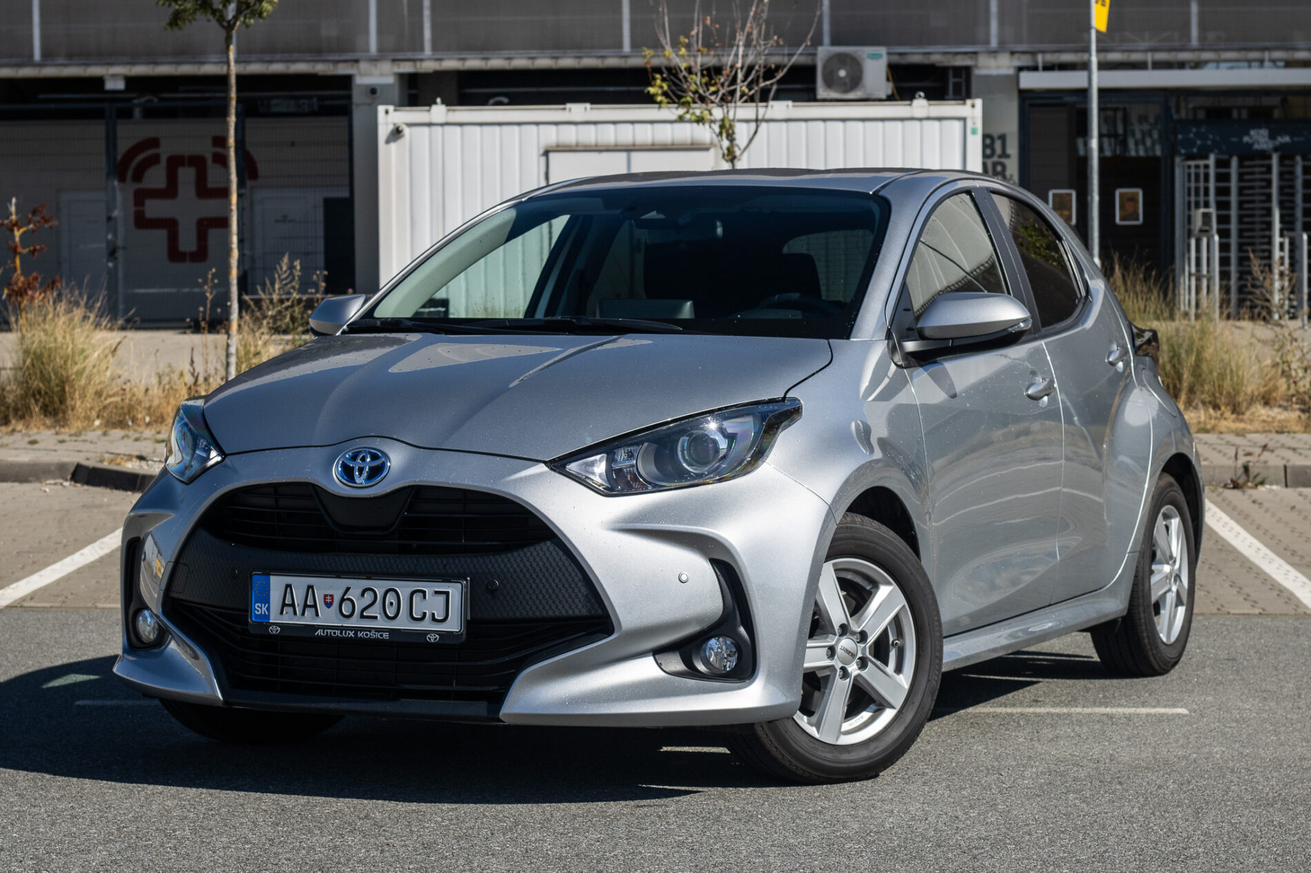 Toyota Yaris 1.5 Hybrid e-CVT, 85kW (2023) / AJ NA SPLÁTKY / PROTIÚČET /