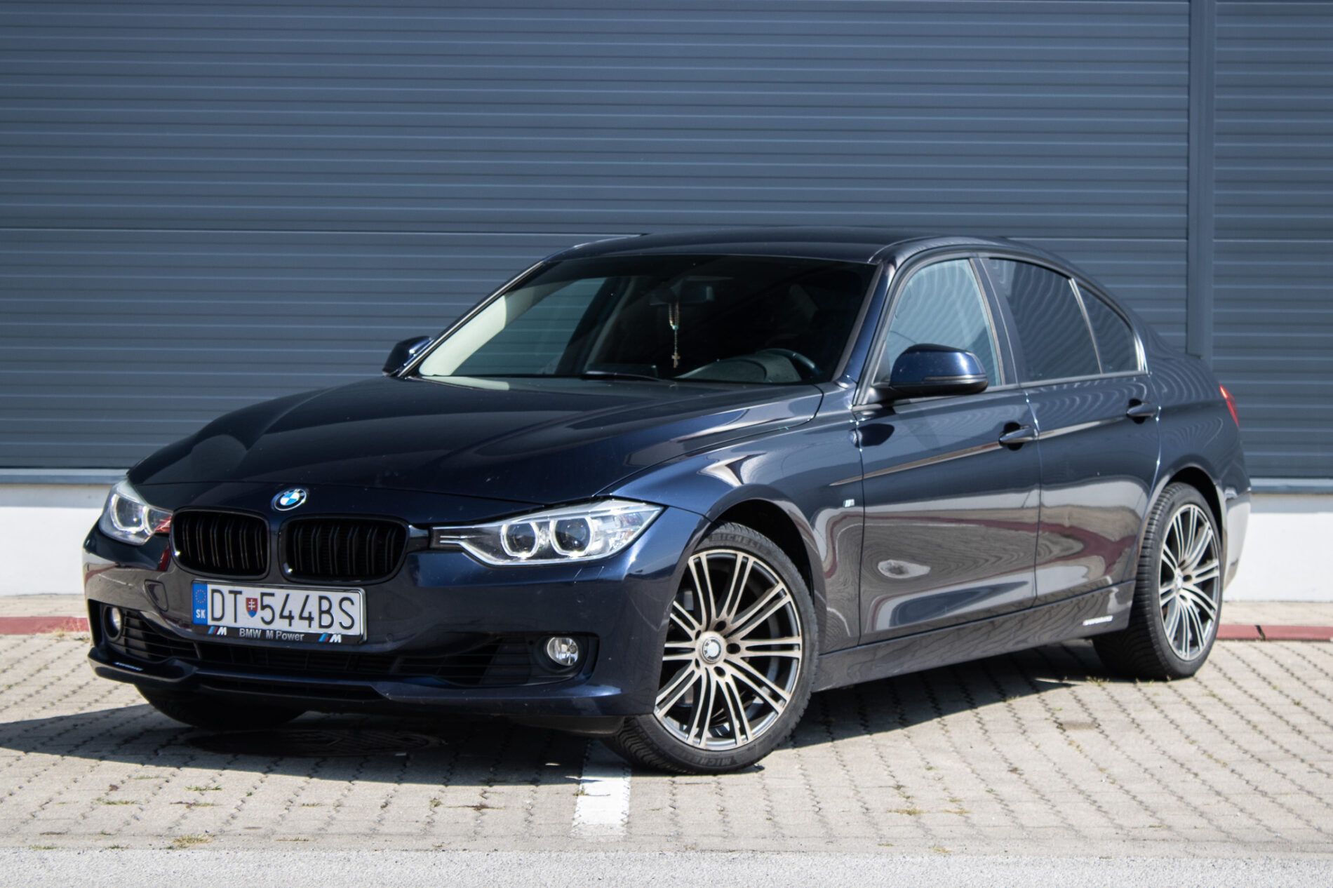 BMW Rad 3 320i xDrive A/T, 135kW (2015) / AJ NA SPLÁTKY / PROTIÚČET /