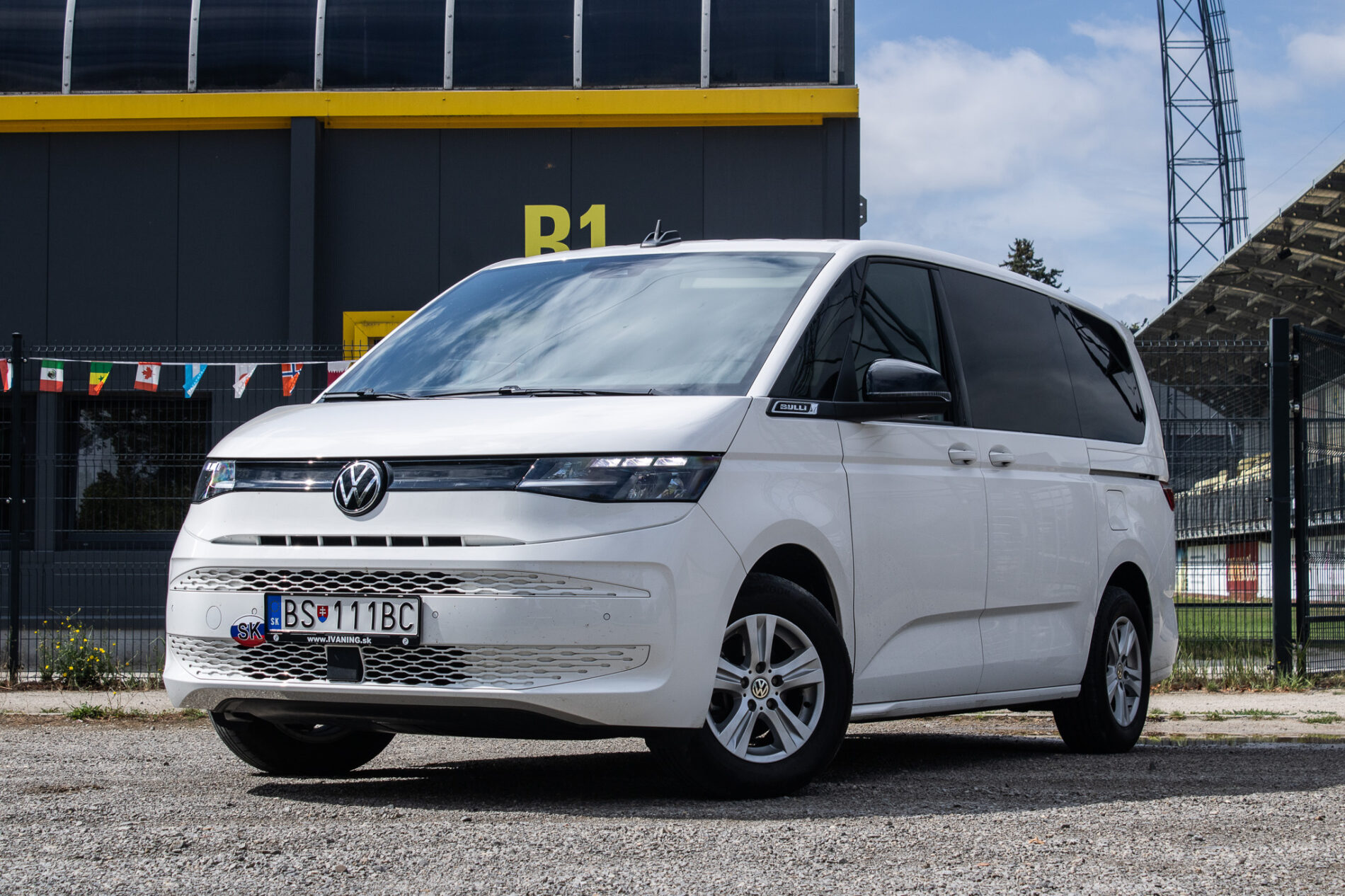 Volkswagen Multivan 2.0 TDI DSG, 110kW (2025) / AJ NA SPLÁTKY / PROTIÚČET /