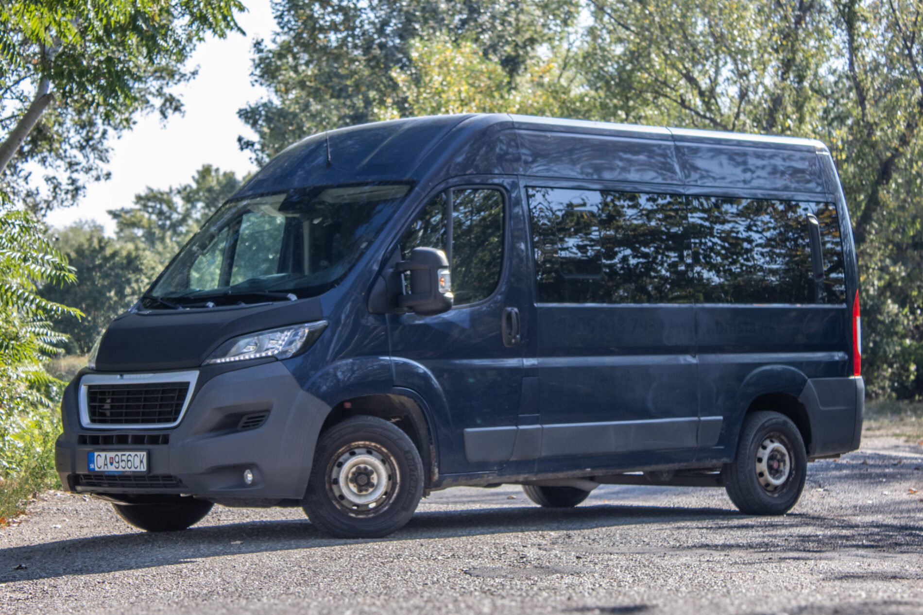 Peugeot Boxer 2.2 MT/6 110kW FWD - 9 Miest / AJ NA SPLÁTKY / PROTIÚČET