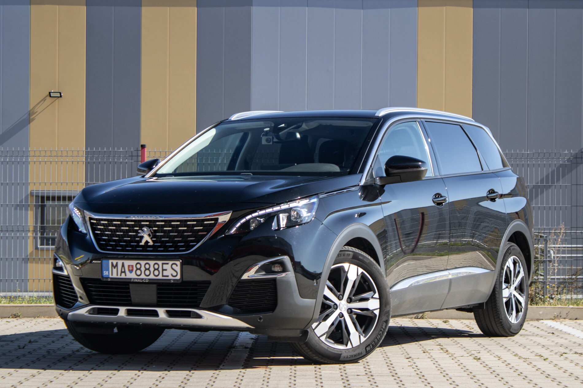 Peugeot 5008 1.5 BlueHDi Allure / 96kW / A8 / ZÁRUKA / AJ NA SPLÁTKY / PROTIÚČET