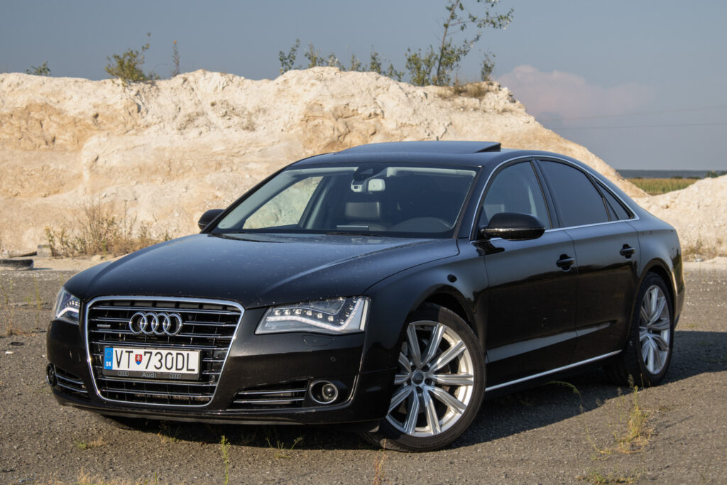 Audi A8 3.0 TDI Quattro Tiptronic / 184kW / ZÁRUKA / AJ NA SPLÁTKY / PROTIÚČET