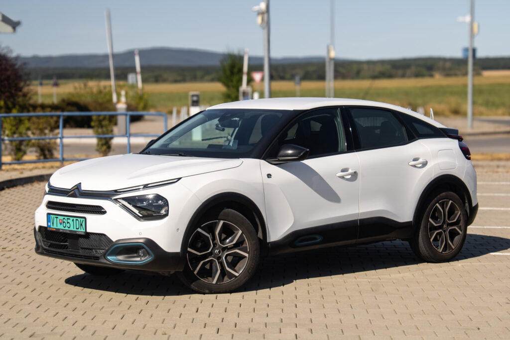 Citroën ë-C4 FeelPack / 100kW / CVT / ZÁRUKA / AJ NA SPLÁTKY / PROTIÚČET