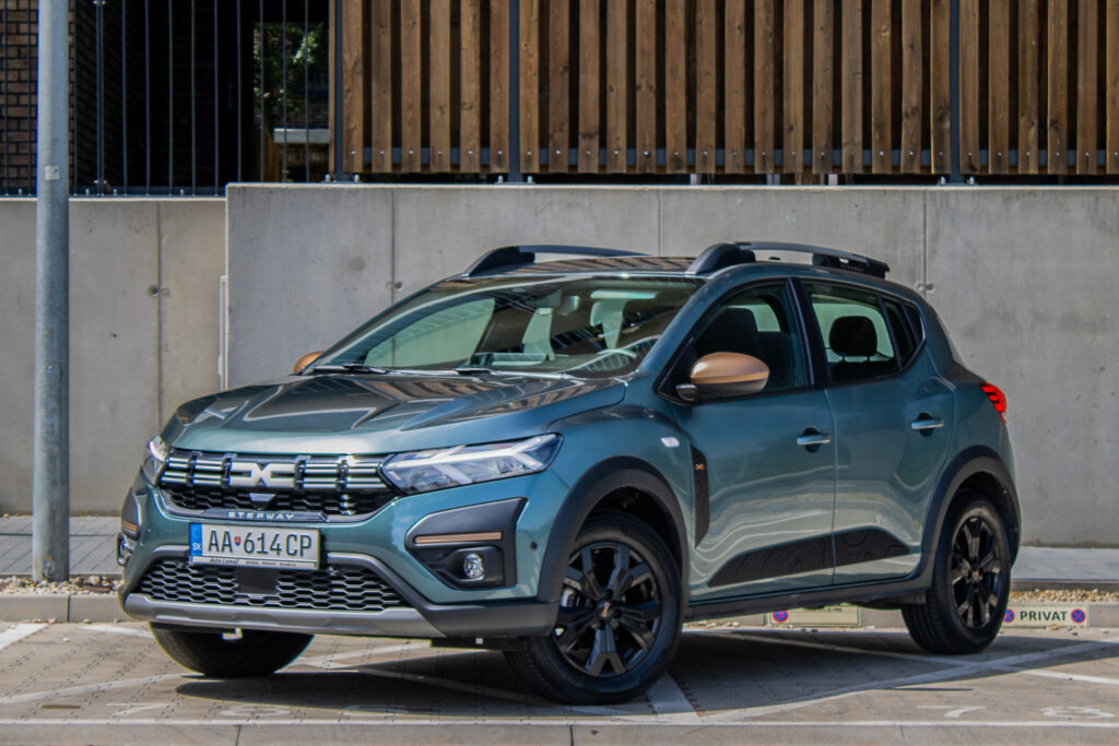 Dacia Sandero Stepway Extreme 1.0 TCe / 81kW / M6 / ZÁRUKA / AJ NA SPLÁTKY / PROTIÚČET