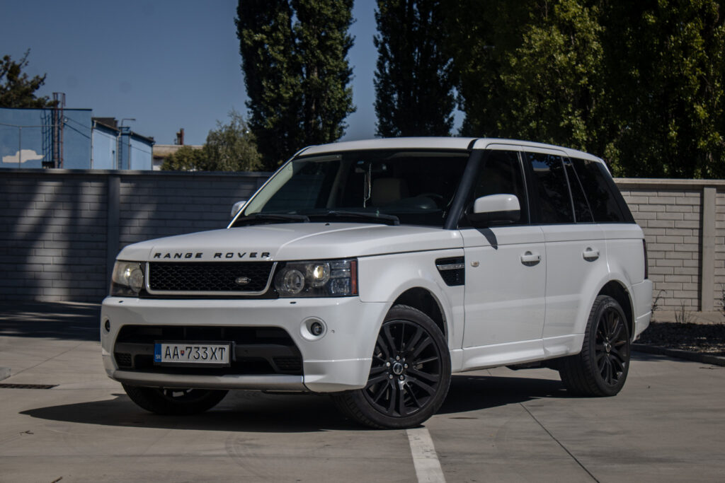 Land Rover Range Rover Sport 3.0 SDV6 HSE / 188kW / A8 / AJ NA SPLÁTKY / PROTIÚČET