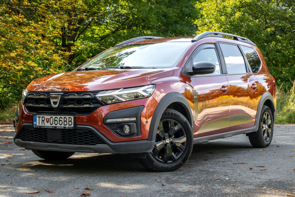 Dacia Jogger 1.0 TCe Extreme LPG / 67kW / M6 / ZÁRUKA / AJ NA SPLÁTKY / PROTIÚČET