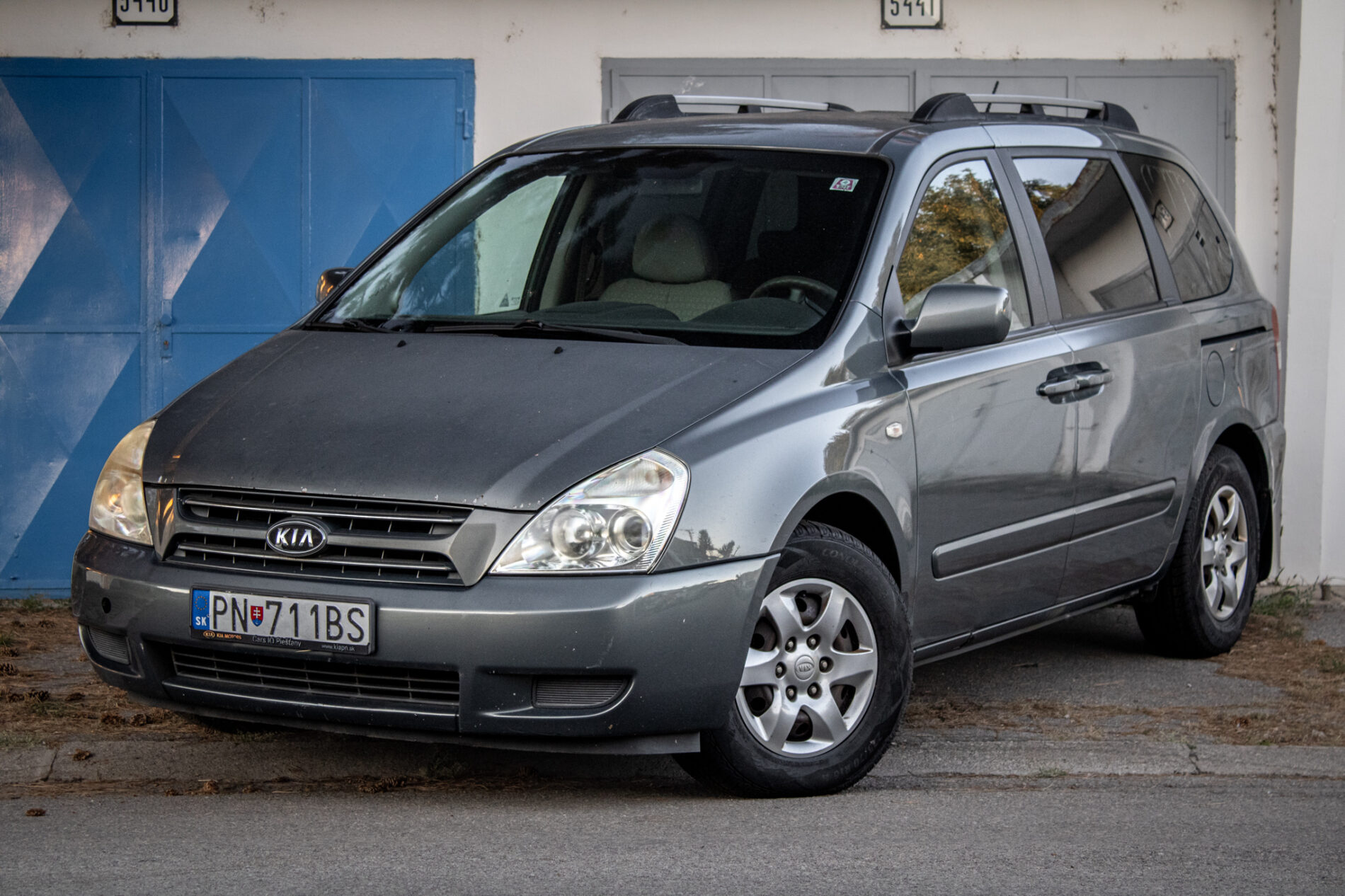 Kia Carnival 2.9 CRDi VGT, 136kW, M5 / AJ NA SPLÁTKY / PROTIÚČET /
