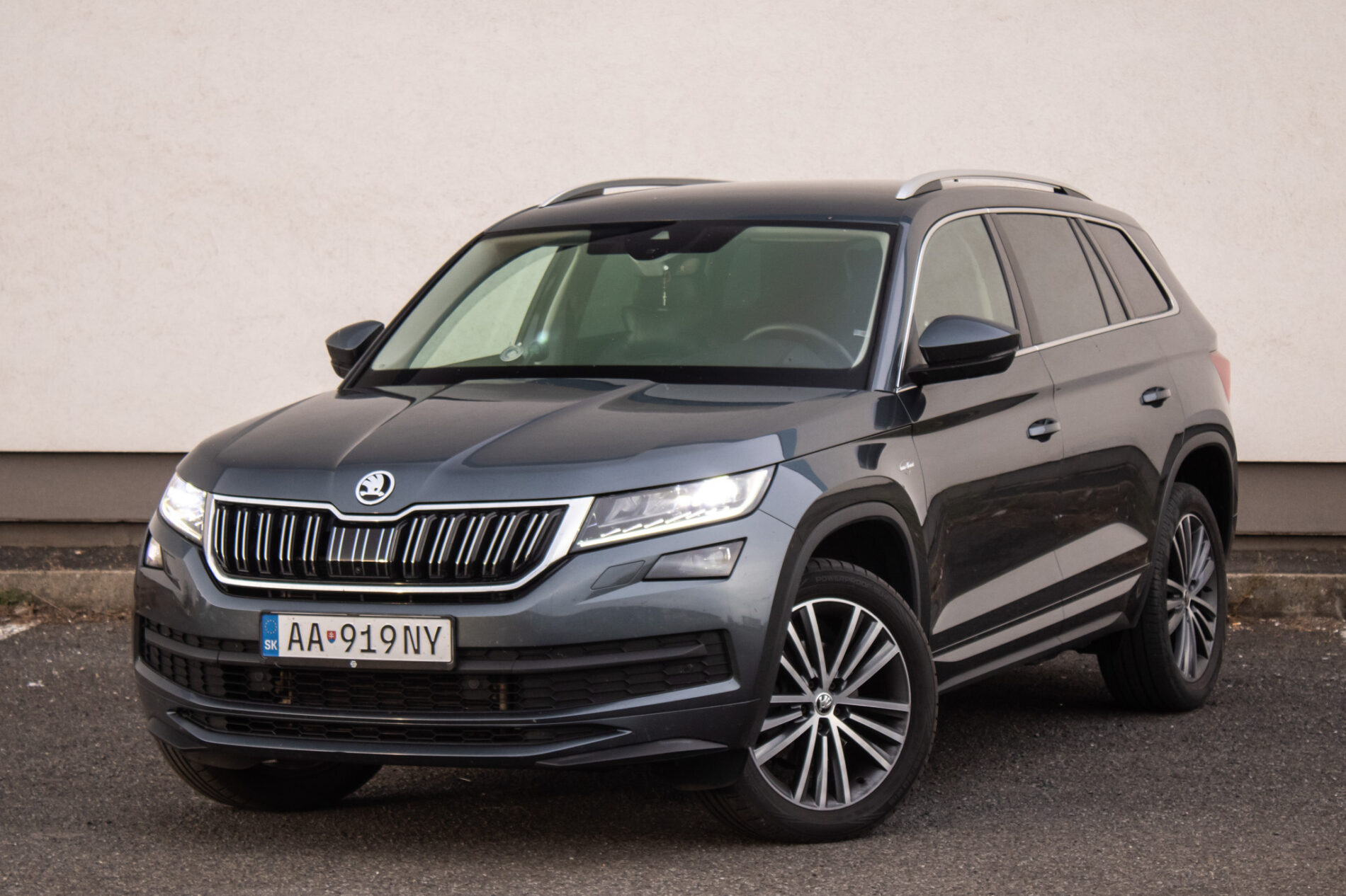 Škoda Kodiaq 2.0 TDI Laurin & Klement 4×4 / 110kW / A7 / ZÁRUKA / AJ NA SPLÁTKY / PROTIÚČET