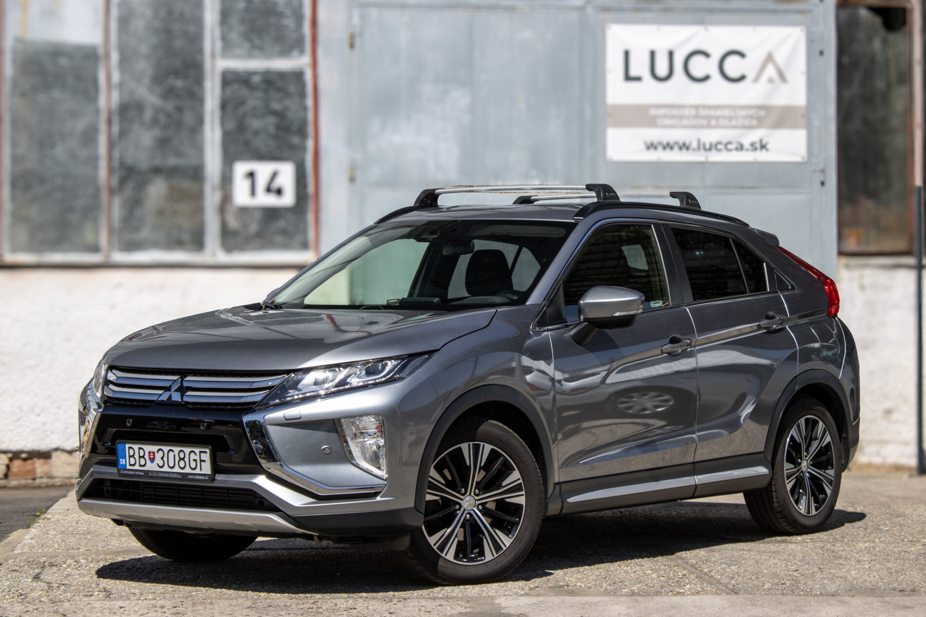 Mitsubishi Eclipse Cross 1.5T MIVEC 4WD / 120kW / CVT / ZÁRUKA / AJ NA SPLÁTKY / PROTIÚČET