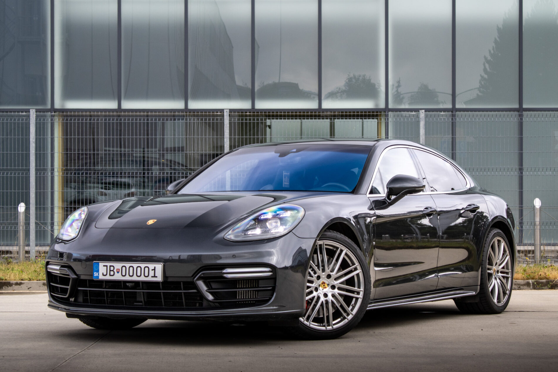 Porsche Panamera Turbo 4×4 / 404kW / A8 / ZÁRUKA / AJ NA SPLÁTKY / PROTIÚČET
