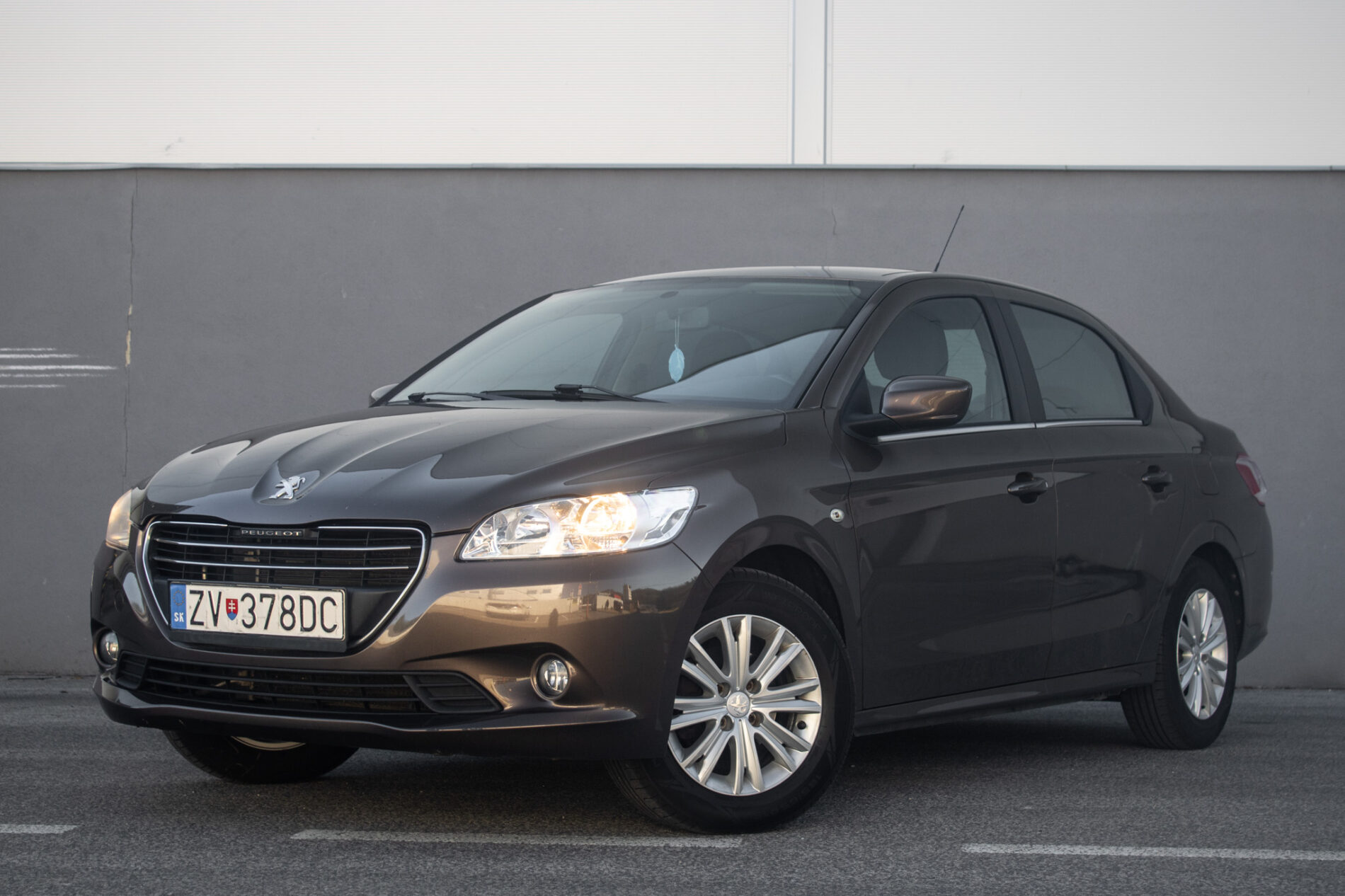 Peugeot 301 1.6 Vti / 85kW / M5 / ZÁRUKA / AJ NA SPLÁTKY / PROTIÚČET