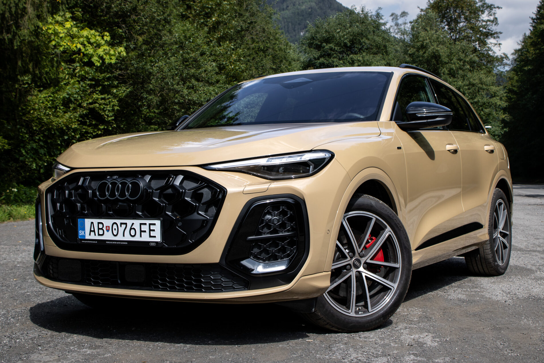 Audi Q5 2.0 TFSI e-Hybrid STR S-Line / 270kW / A7 / ZÁRUKA / AJ NA SPLÁTKY / PROTIÚČET