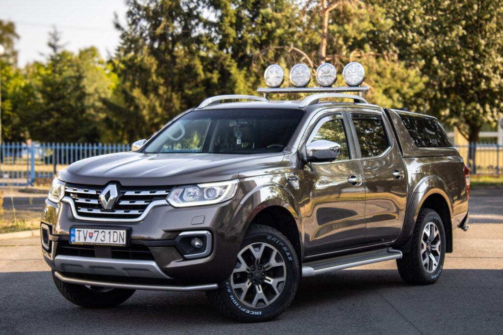 Renault Alaskan dCi 190 Zen / 140kW / M6 / ZÁRUKA / AJ NA SPLÁTKY / PROTIÚČET