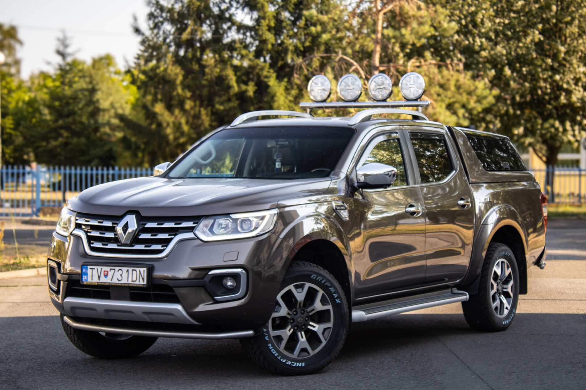 Renault Alaskan dCi 190 Zen / 140kW / M6 / ZÁRUKA / AJ NA SPLÁTKY / PROTIÚČET