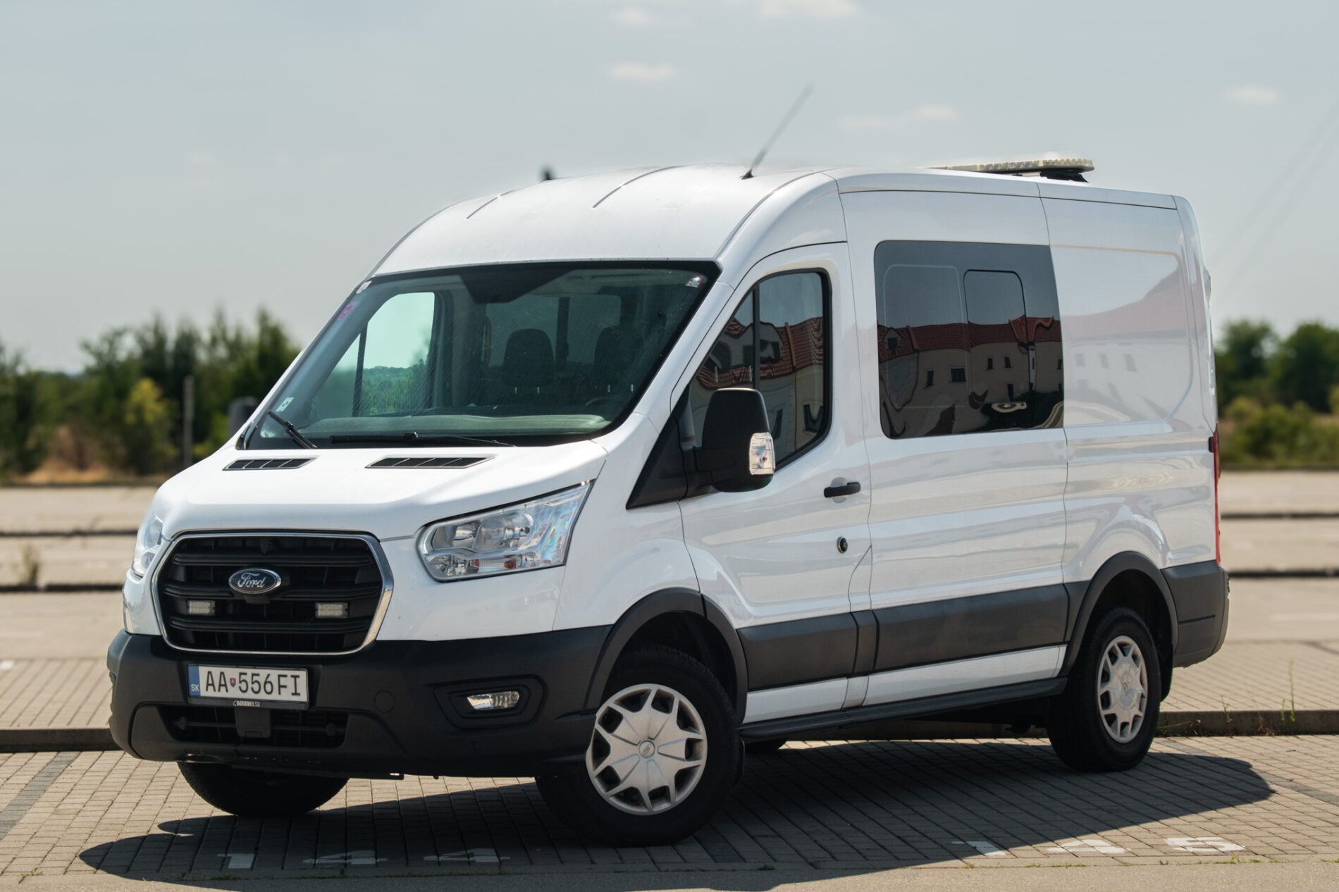 Ford Transit 2.0 TDCi Trend L3H2 / 96kW / M6 / ZÁRUKA / AJ NA SPLÁTKY / PROTIÚČET