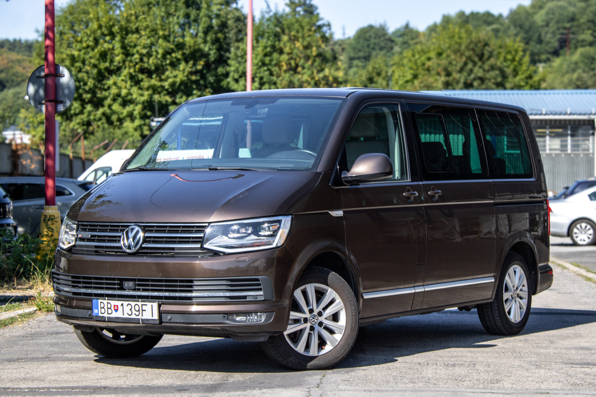 Volkswagen Multivan 2.0 BiTDI Highline 4Motion DSG / 150kW / A7 / ZÁRUKA / AJ NA SPLÁTKY / PROTIÚČET