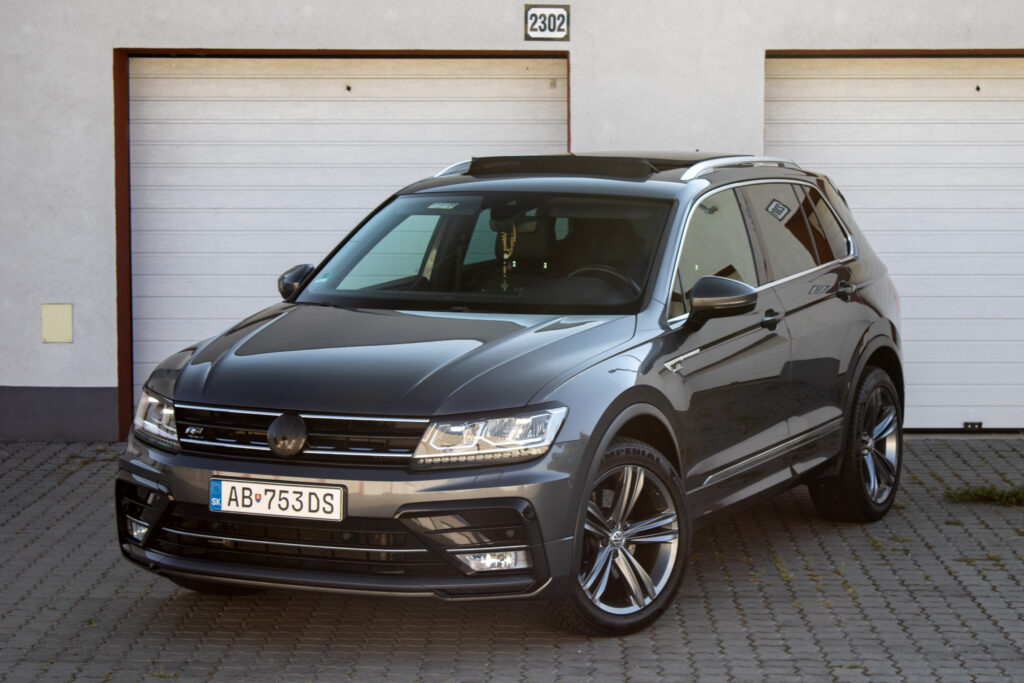 Volkswagen Tiguan 2.0 TDI 4MOTION R-Line / 140kW / A7 / ZÁRUKA / AJ NA SPLÁTKY / PROTIÚČET