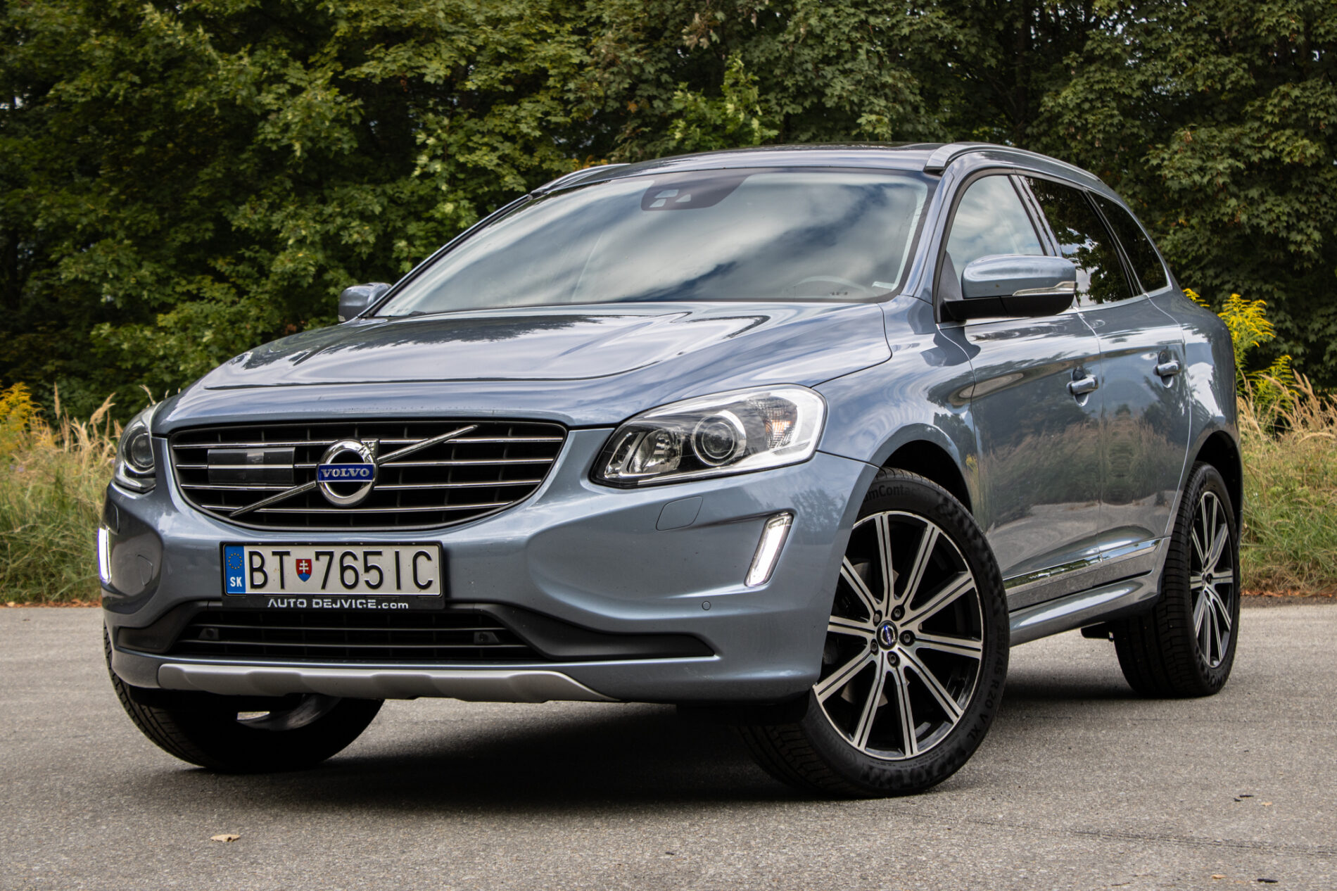 Volvo XC60 D4 2.4L Drive-E Geartronic AWD, 140kW, A6 / AJ NA SPLÁTKY / PROTIÚČET /