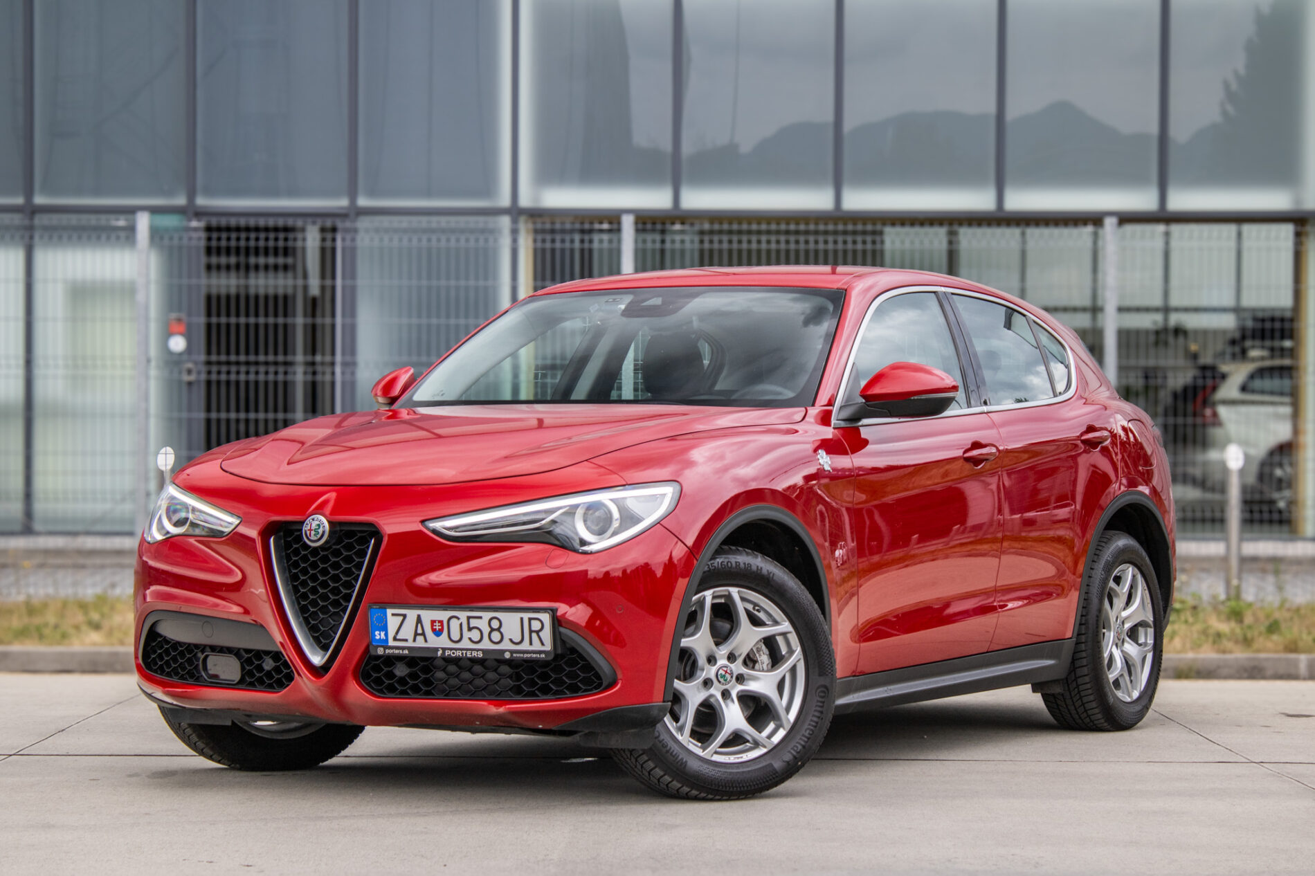 Alfa Romeo Stelvio 2.0 280k Super Q4 AT/8 206kW / AJ NA SPLÁTKY / PROTIÚČET