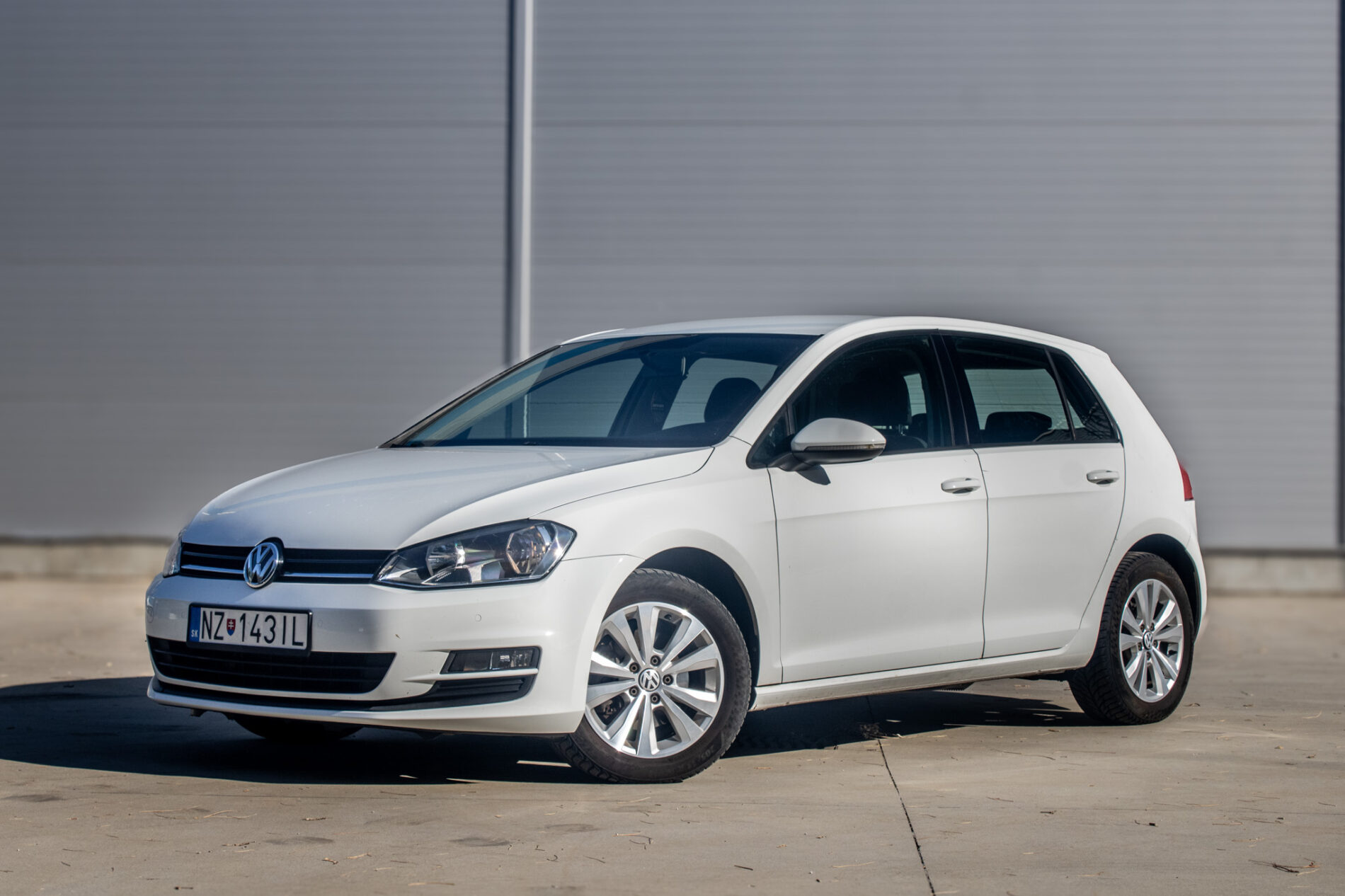 Volkswagen Golf 1.6 TDI MT/5 81kW 2016 / AJ NA SPLÁTKY / PROTIÚČET
