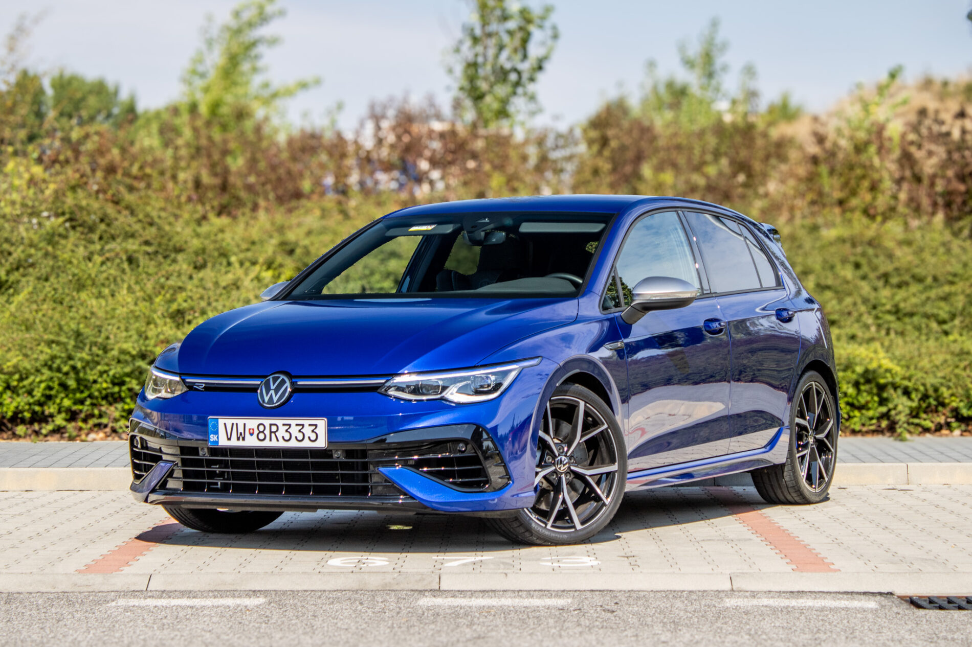 Volkswagen Golf 2.0 TSI 333k R Performance 4MOTION AT/7 245kW / AJ NA SPLÁTLKY / PROTIÚČET