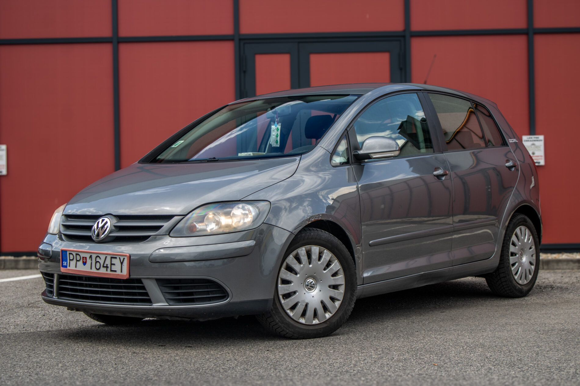 Volkswagen Golf Plus 1.6 75kW MT/5 / AJ NA SPLÁTKY / PROTIÚČET