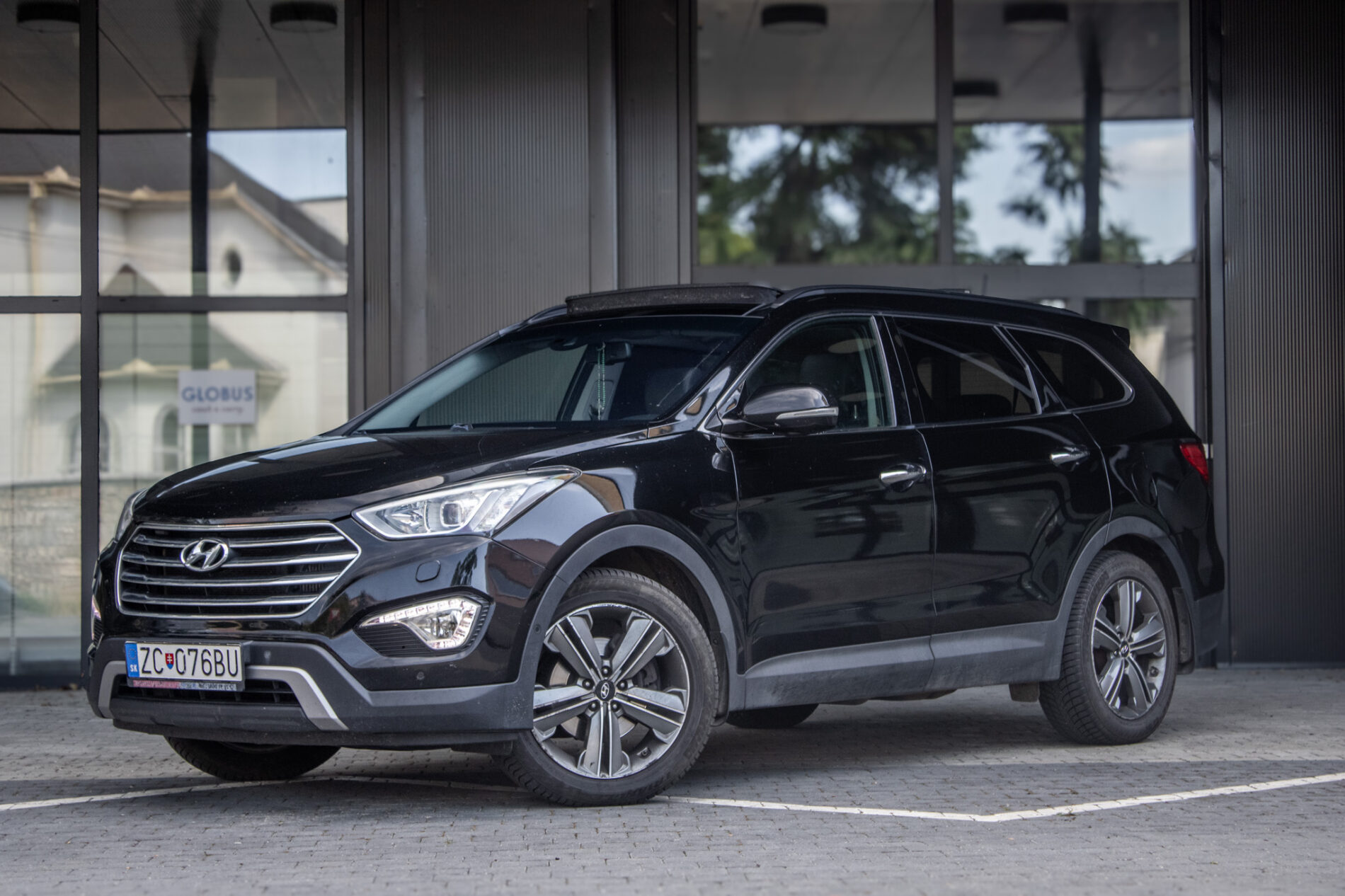 Hyundai Grand Santa Fe 145kW AT/6 4×4 – 7 Miest / AJ NA SPLÁTKY / PROTIÚČET