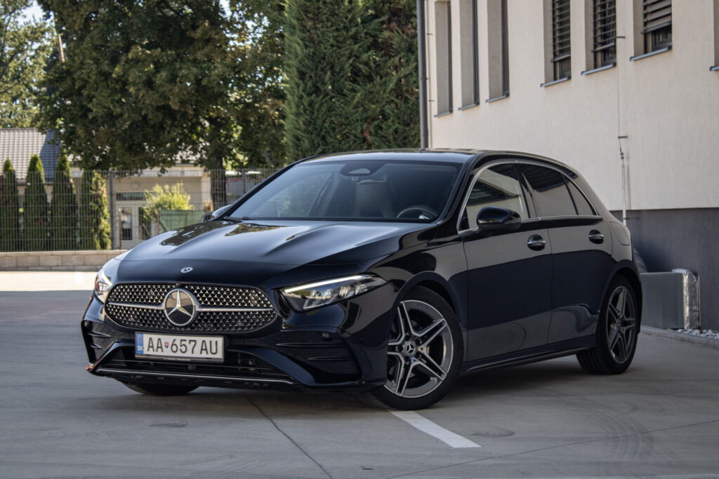 Mercedes-Benz A trieda A180 AMG line 2023 100kW MHEV AT/7 / AJ NA SPLÁTKY / PROTIÚČET