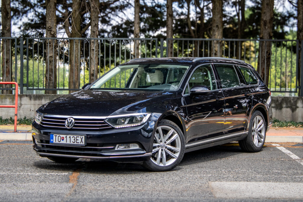 Volkswagen Passat Variant B8 2.0 TDI BMT Highline 110kW AT/6 / AJ NA SPLÁTKY / PROTIÚČET