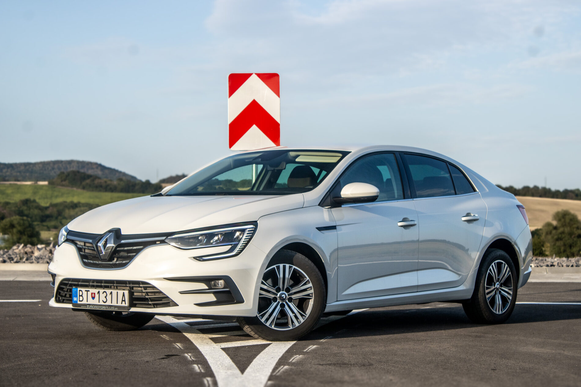Renault Mégane GrandCoupé TCe 140 Intens 103kW140HP M6 / AJ NA SPLÁTKY / PROTIÚČET