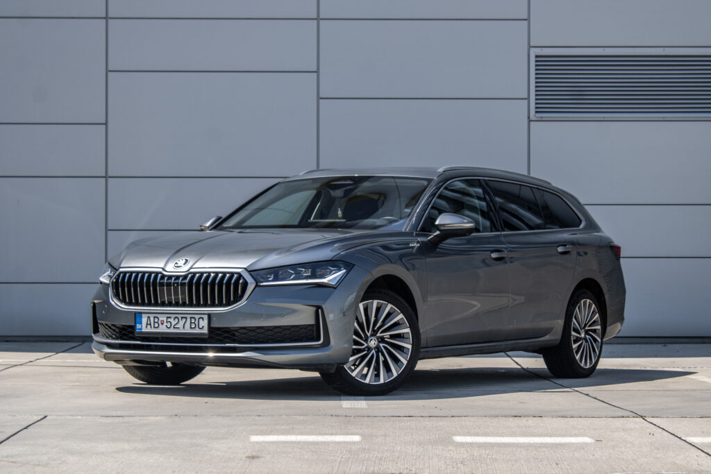 Škoda Superb Combi Laurin Klement 1.5 TSI m-HEV 110kW / AJ NA SPLÁTKY / PROTIÚČET