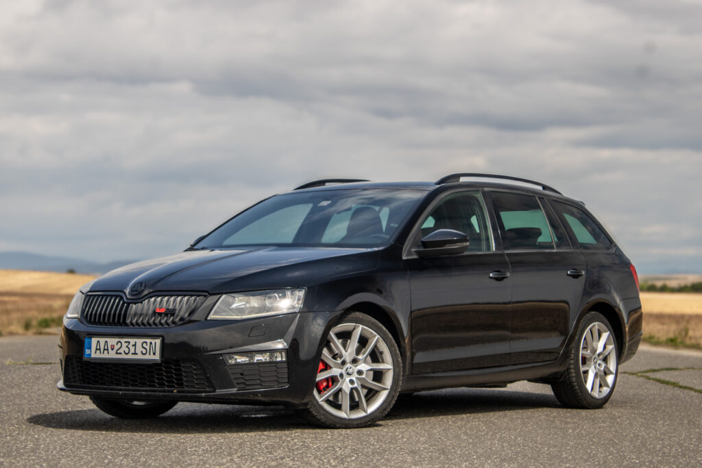 Škoda Octavia Combi 3 RS 2.0 TDI 2014 135kW MT/6 / AJ NA SPLÁTKY / PROTIÚČET