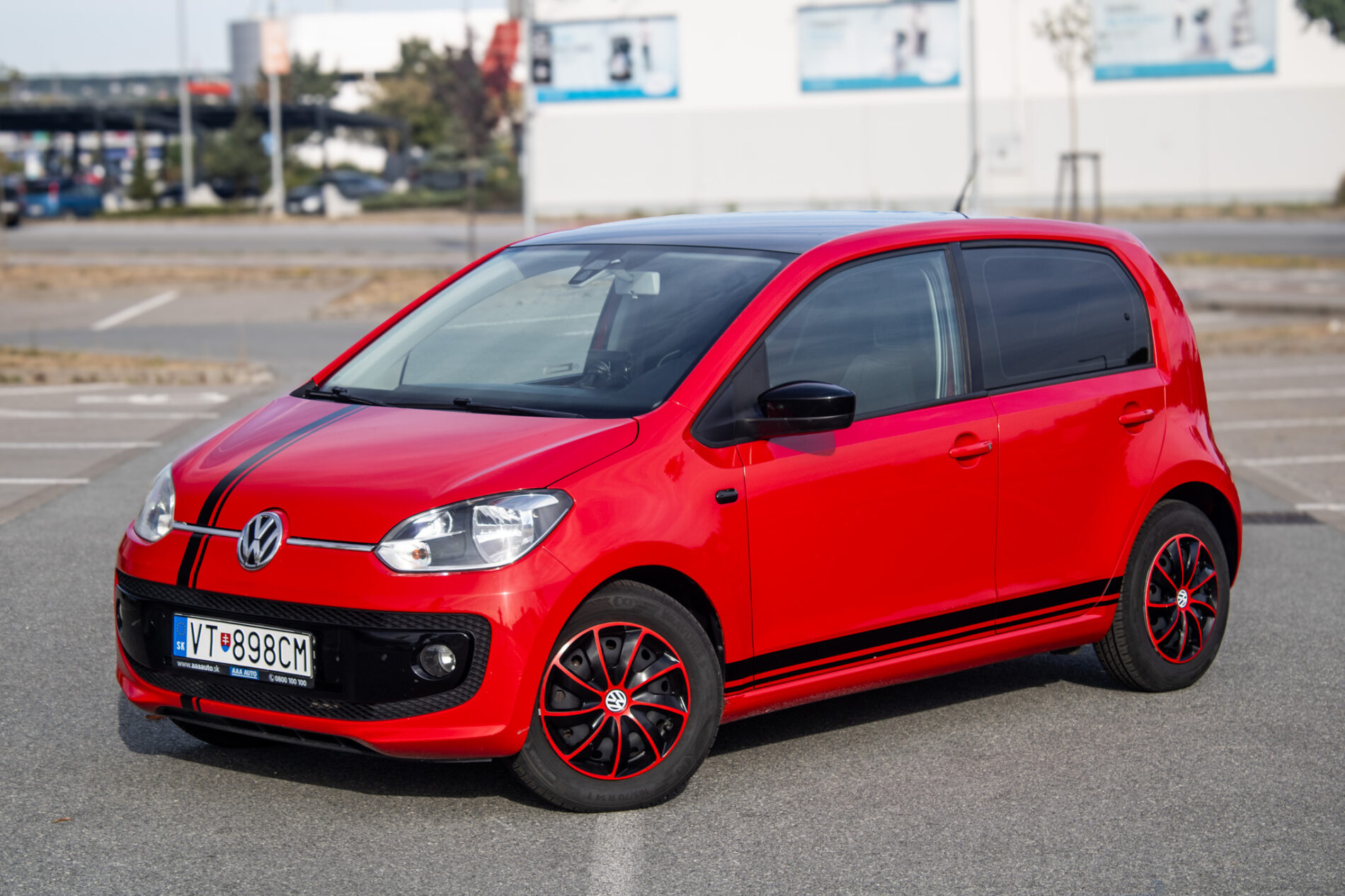 Volkswagen Up! 1.0 BMT 75k 55kW MT/5 2013 / AJ NA SPLÁTKY / PROTIÚČET