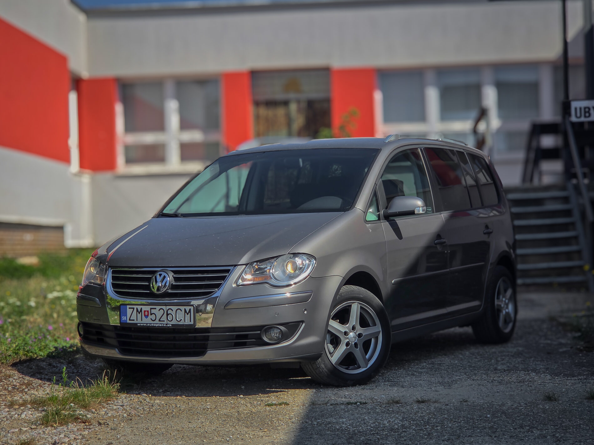 Volkswagen Touran 1.9 TDI Highline / 77kW / M6 / AJ NA SPLÁTKY / PROTIÚČET