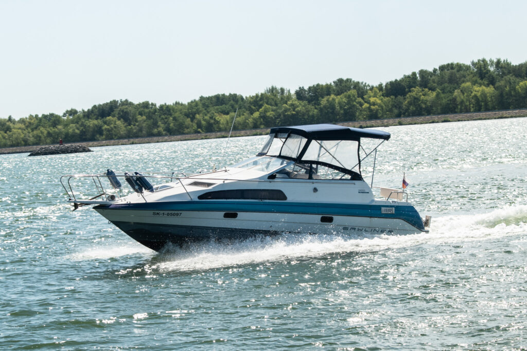 Bayliner 2655 CIERA 1991 / AJ NA SPLÁTKY / PROTIÚČET