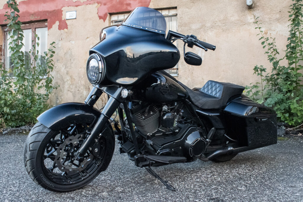 Harley Davidson Street Glide Custom 52kW (2004) / AJ NA SPLÁTKY / PROTIÚČET /