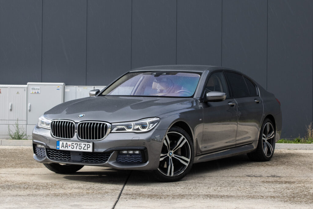BMW Rad 7 740d xDrive A/T, 235kW (2016) / AJ NA SPLÁTKY / PROTIÚČET /